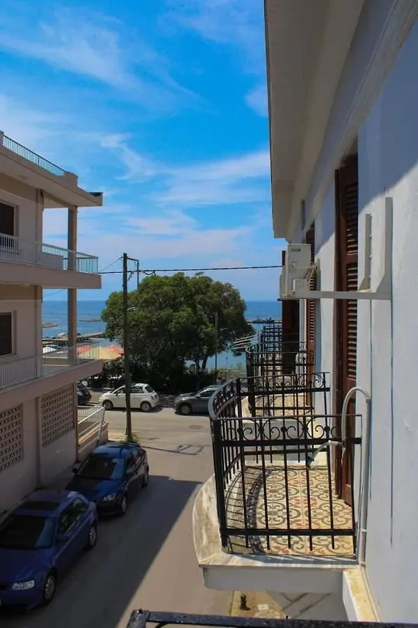 Στρατής Aparthotel Nea Michaniona