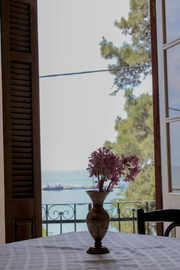 Στρατής Aparthotel Nea Michaniona